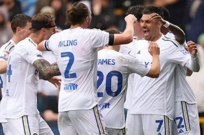 Top 10 Leeds United players of the modern era ranked by fans Leeds United insight